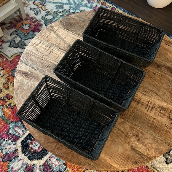 set of 3 woven baskets 😍😇 - Picture 5 of 8